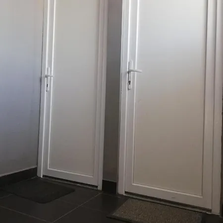 Benett Apartman שיופוק